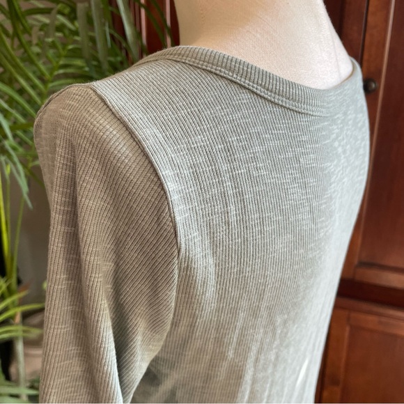 Gap Rib Henley Womens T-Shirt Size Medium - Picture 6 of 9